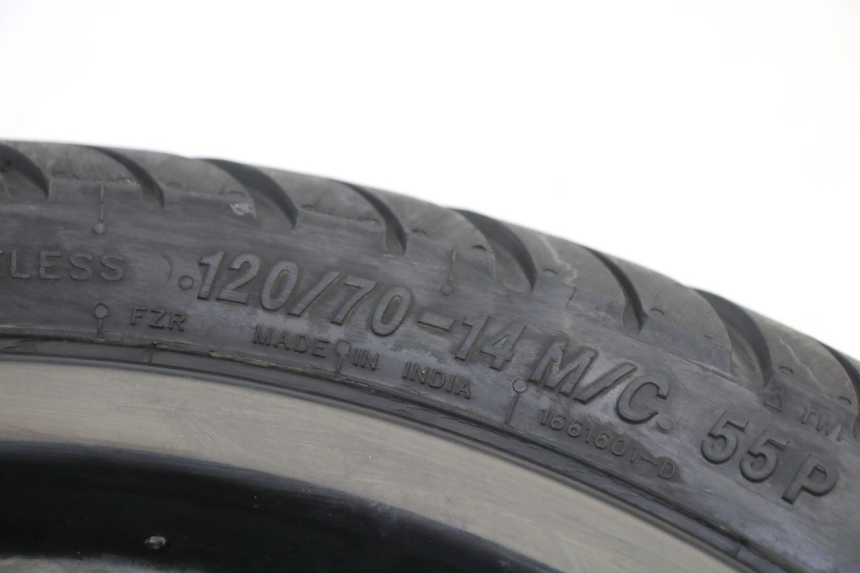 photo de FRONT RIM AND TIRE PIAGGIO NEW TYPHOON 50 (2018 - 2021) - Supplementary product photo