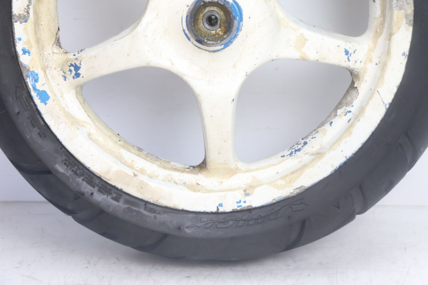 photo de FRONT RIM AND TIRE MBK NITRO 50 (2004 - 2008) - Zoom on usage condition