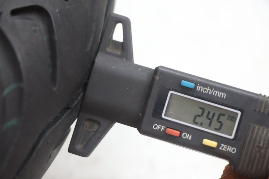 photo de FRONT RIM AND TIRE JM MOTORS OLDIES 4T 50 (2020 - 2026) - Detailed visual inspection