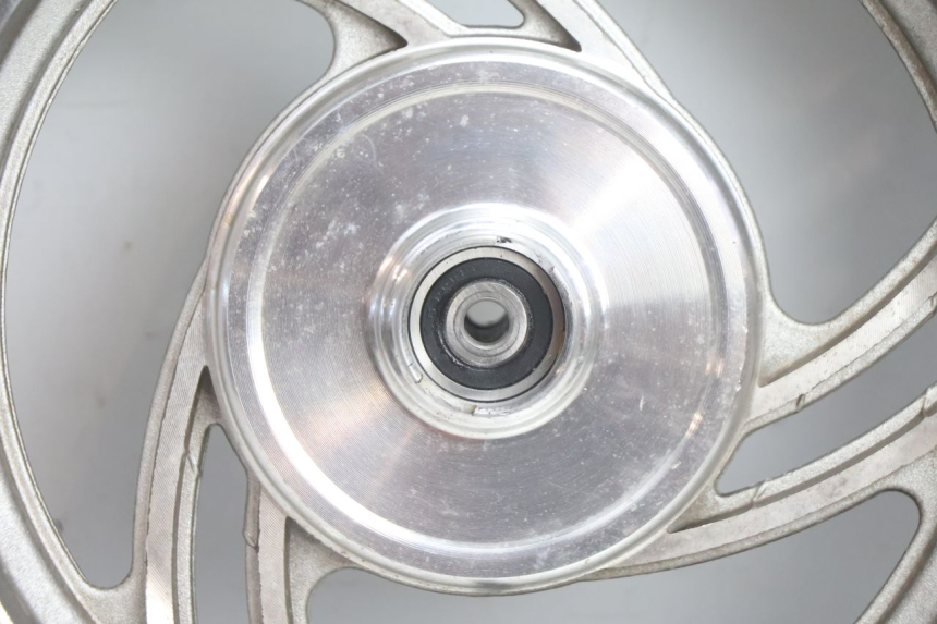photo de FRONT RIM AND TIRE JM MOTORS OLDIES 4T 50 (2020 - 2026) - Alternative perspective