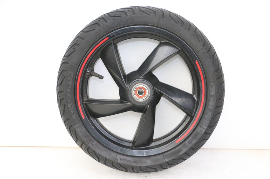 photo de FRONT RIM AND TIRE PEUGEOT CITYSTAR 2T 50 (2018 - 2021) - Main view