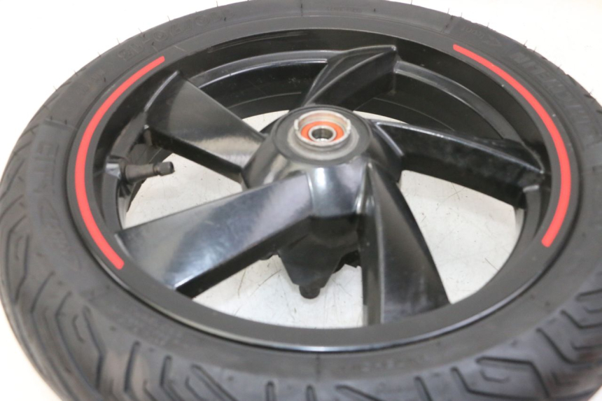 photo de FRONT RIM AND TIRE PEUGEOT CITYSTAR 2T 50 (2018 - 2021) - Surface and material condition