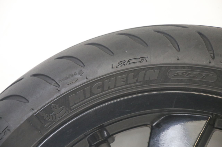 photo de FRONT RIM AND TIRE PEUGEOT CITYSTAR 2T 50 (2018 - 2021) - High-resolution close-up