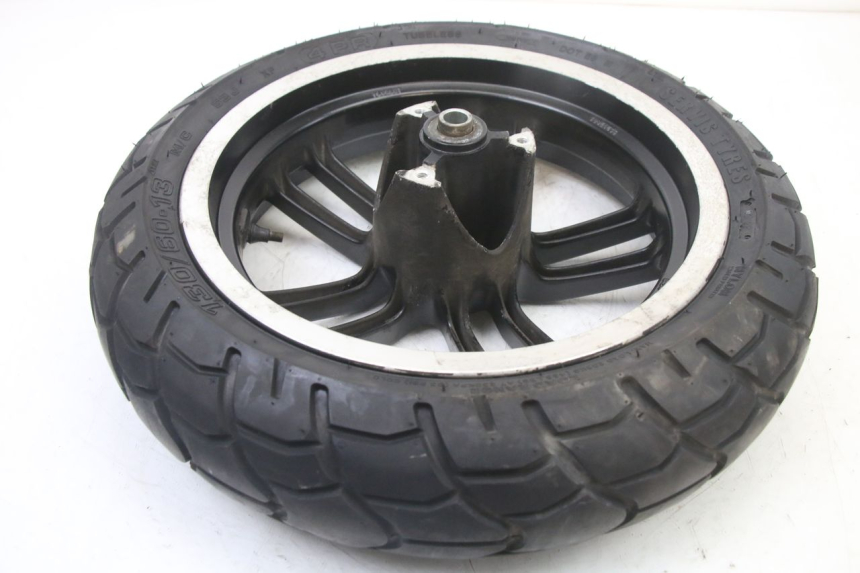 photo de FRONT RIM AND TIRE PEUGEOT SPEEDFIGHT 3 LC 2T 50 (2009 - 2015) - Fixing points details