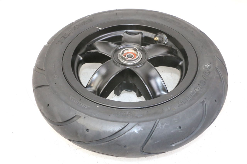 photo de FRONT RIM AND TIRE PIAGGIO ZIP 4T 50 (2018 - 2020) - Technical close-up