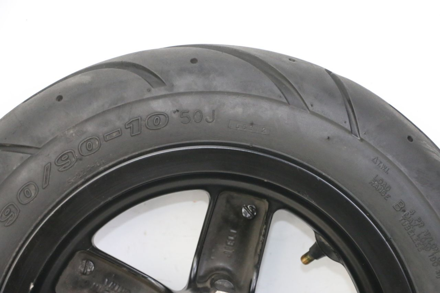 photo de FRONT RIM AND TIRE PIAGGIO ZIP 4T 50 (2018 - 2020) - Checked used part