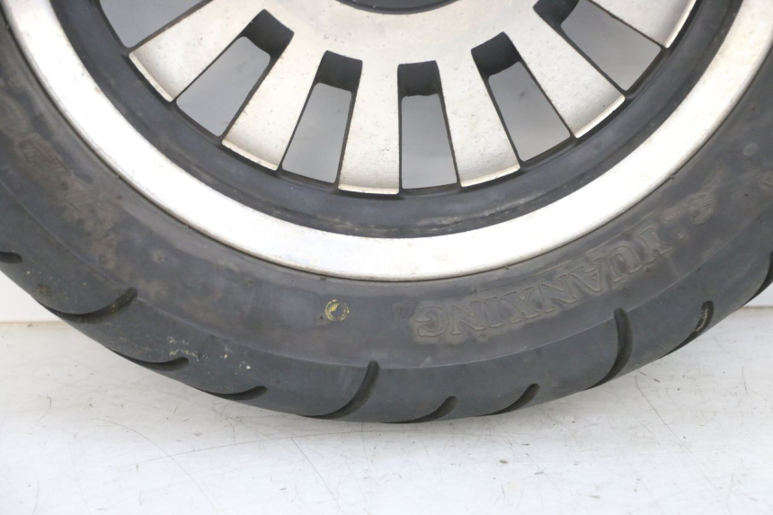photo de FRONT RIM AND TIRE EFUN PUSA 1 - Alternative angle