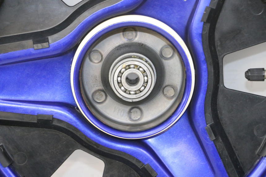 photo de FRONT RIM AND TIRE YAMAHA PW 50 (1984 - 2025) - Distinctive features