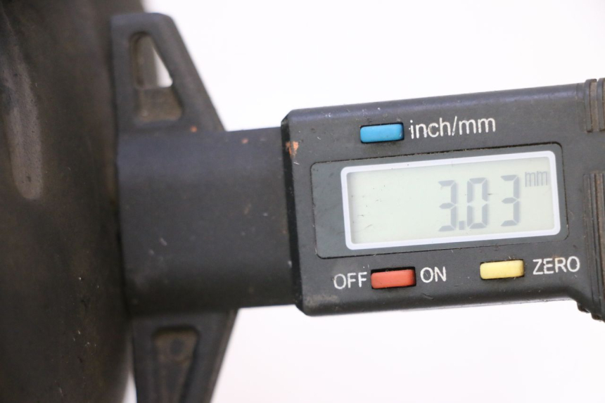 photo de FRONT RIM AND TIRE RIDE RACE GT 2T 50 (2012 - 2017) - Component detail