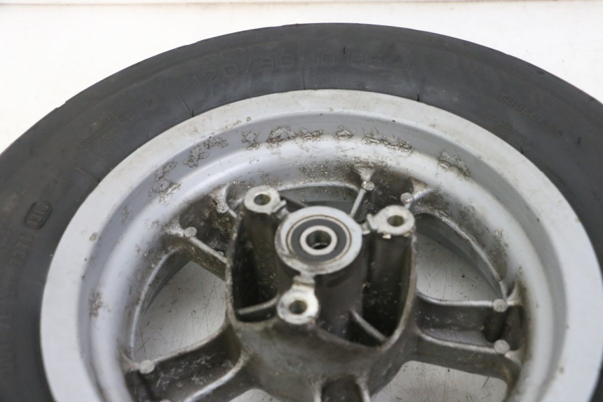 photo de FRONT RIM AND TIRE APRILIA RALLY AC 50 (1995 - 2004) - Technical close-up