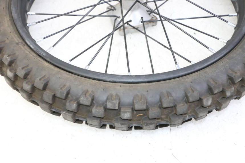 photo de FRONT RIM AND TIRE APOLLO RFZ 125 - Alternative perspective