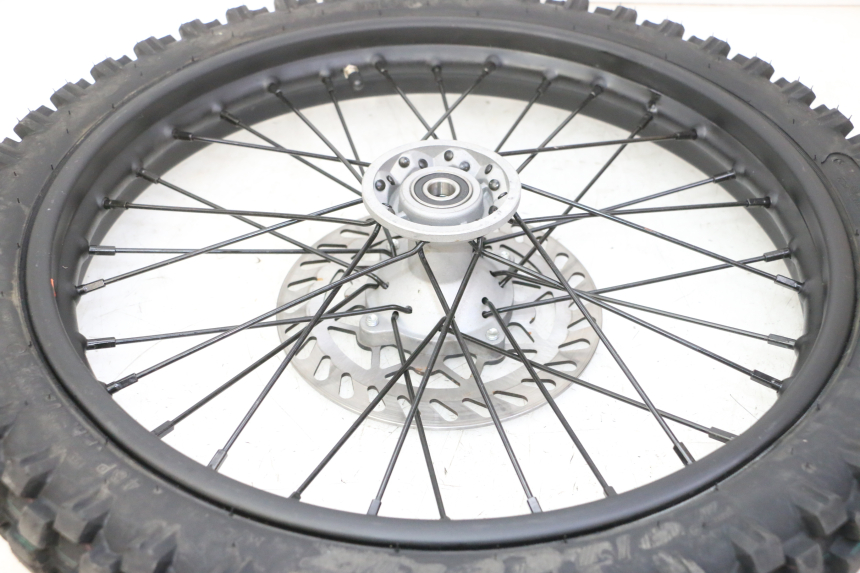 photo de FRONT RIM AND TIRE APOLLO RFZ 150 - Additional view of the item
