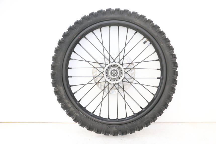 photo de FRONT RIM AND TIRE APOLLO RFZ 150 - Alternative perspective