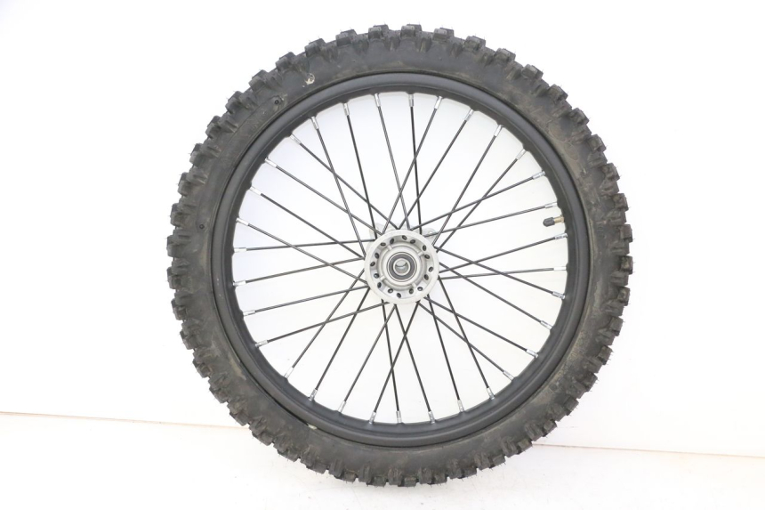 photo de FRONT RIM AND TIRE APOLLO RFZ 125 - Main view