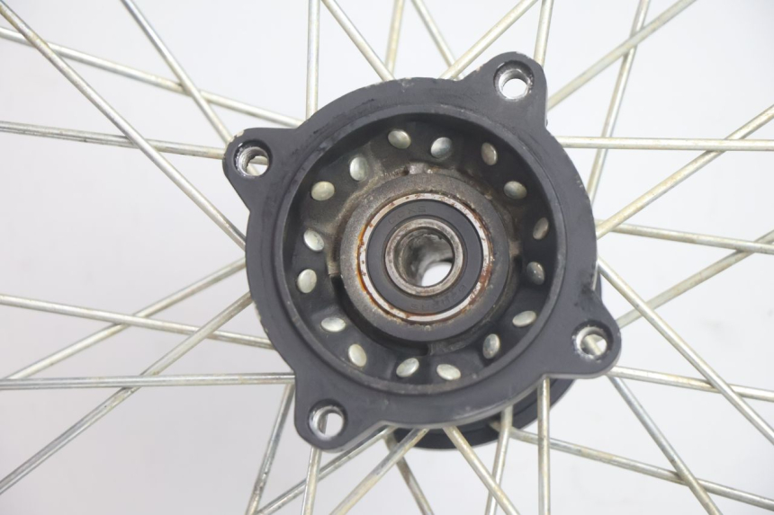 photo de FRONT RIM AND TIRE APOLLO RFZ 125 - Additional view of the item