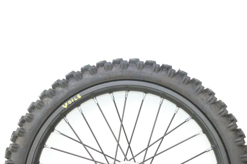 photo de FRONT RIM AND TIRE APOLLO RFZ 150 - Focus on structure