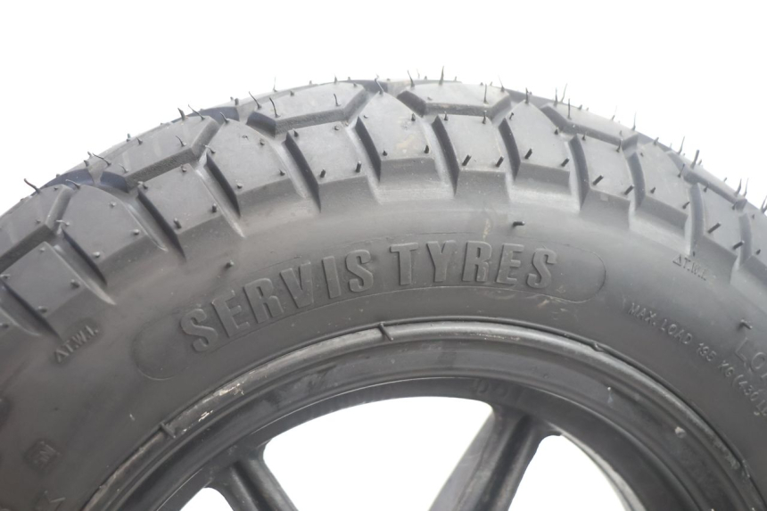 photo de FRONT RIM AND TIRE TNT MOTOR ROMA 10' 2T 50 (2011 - 2018) - High-resolution close-up