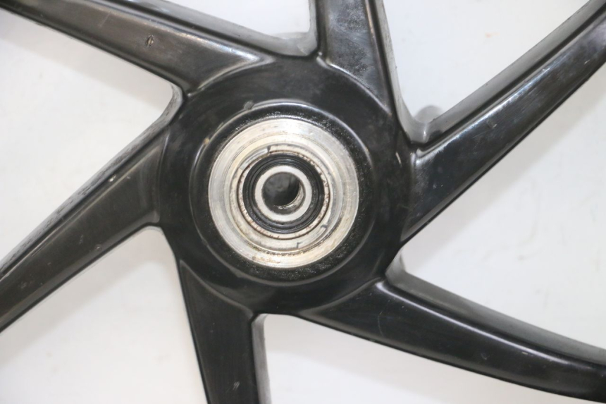 photo de FRONT RIM AND TIRE GILERA RUNNER SL 50 (2006 - 2009) - Additional view of the item