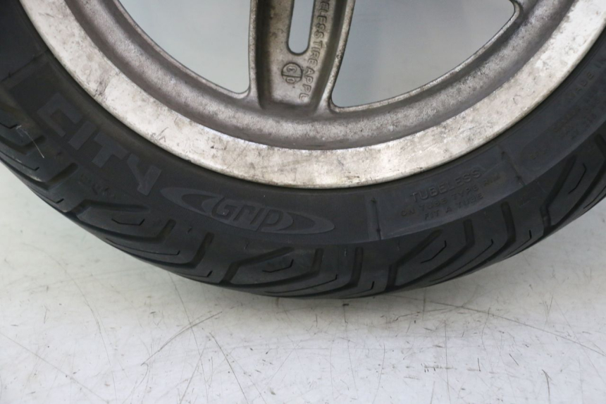 photo de FRONT RIM AND TIRE DAELIM S2 125 (2006 - 2007) - Additional view of the item