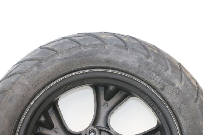 photo de FRONT RIM AND TIRE BAIKU SAKURA 1 (2021 - 2025) - Additional view of the item