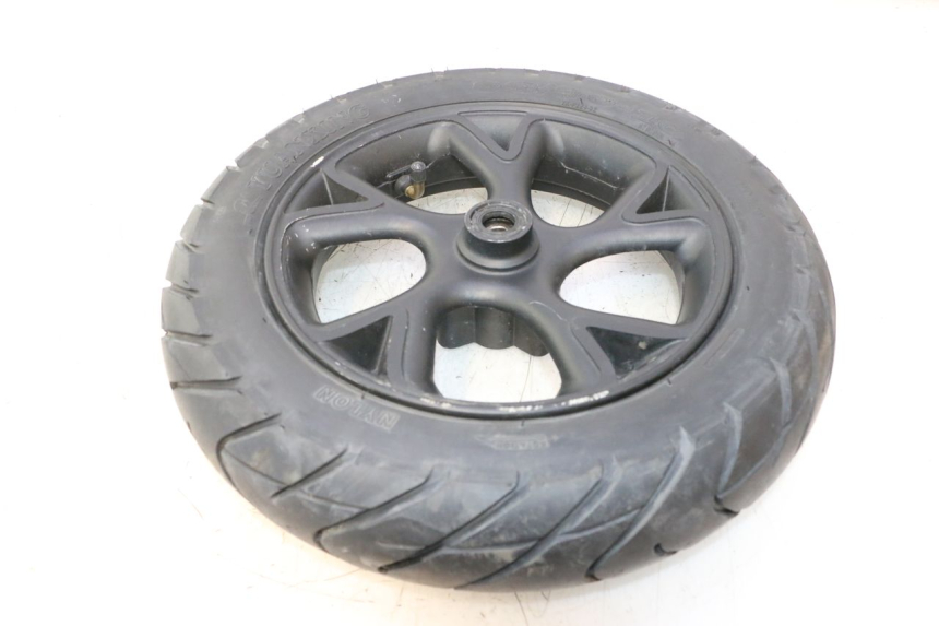 photo de FRONT RIM AND TIRE BAIKU SAKURA 1 (2021 - 2025) - Fixing points details