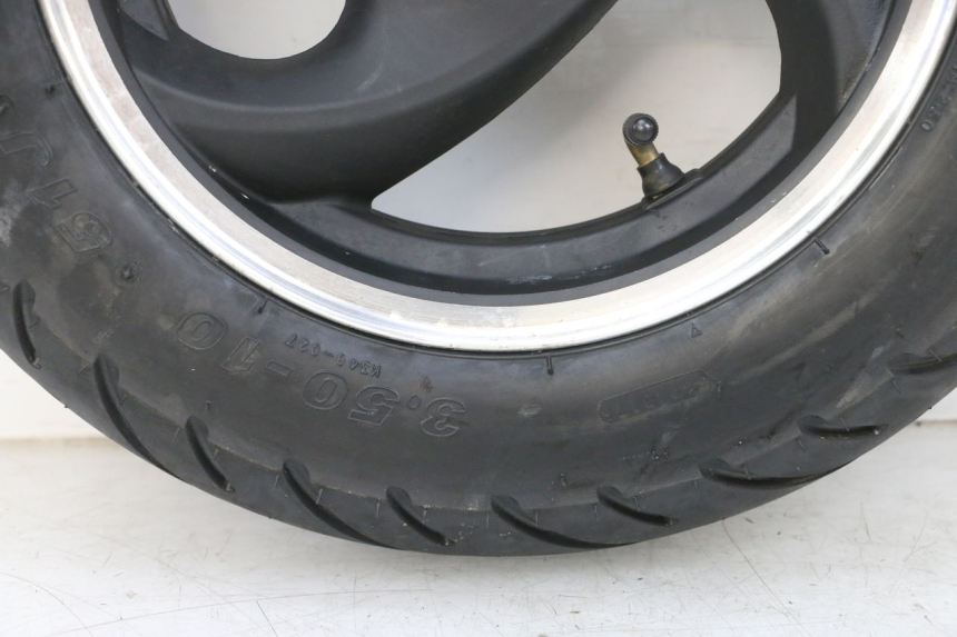 photo de FRONT RIM AND TIRE JM MOTORS SANTANA EVO 50 (2024 - 2026) - Additional view of the item