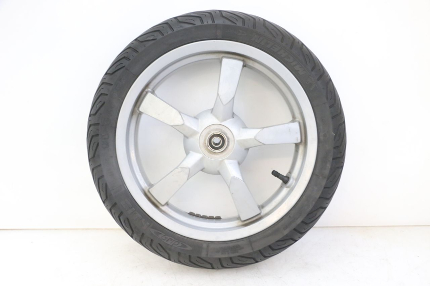 photo de FRONT RIM AND TIRE PEUGEOT SATELIS 125 (2013 - 2018) - Main view