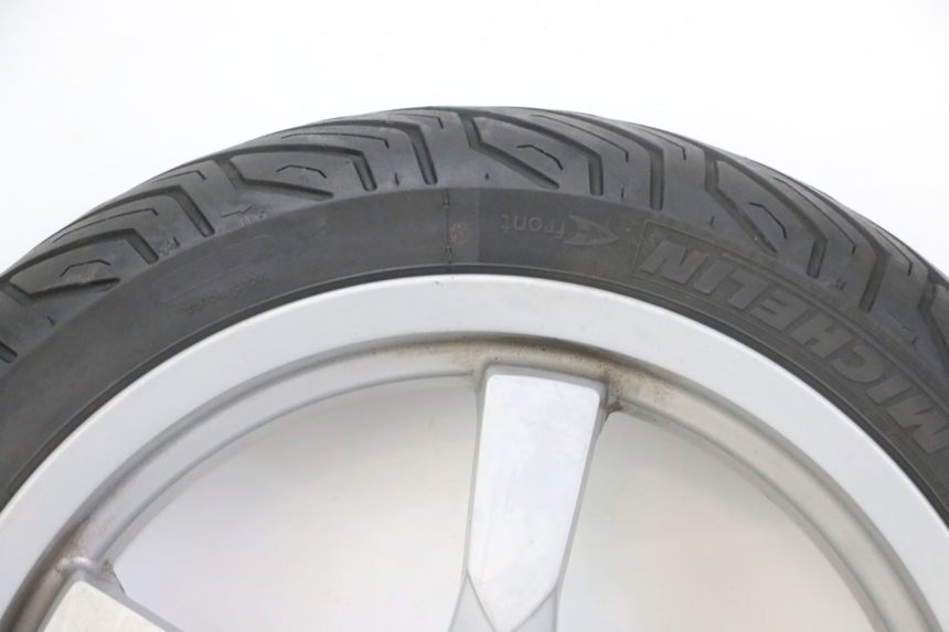 photo de FRONT RIM AND TIRE PEUGEOT SATELIS 125 (2013 - 2018) - Component zoom