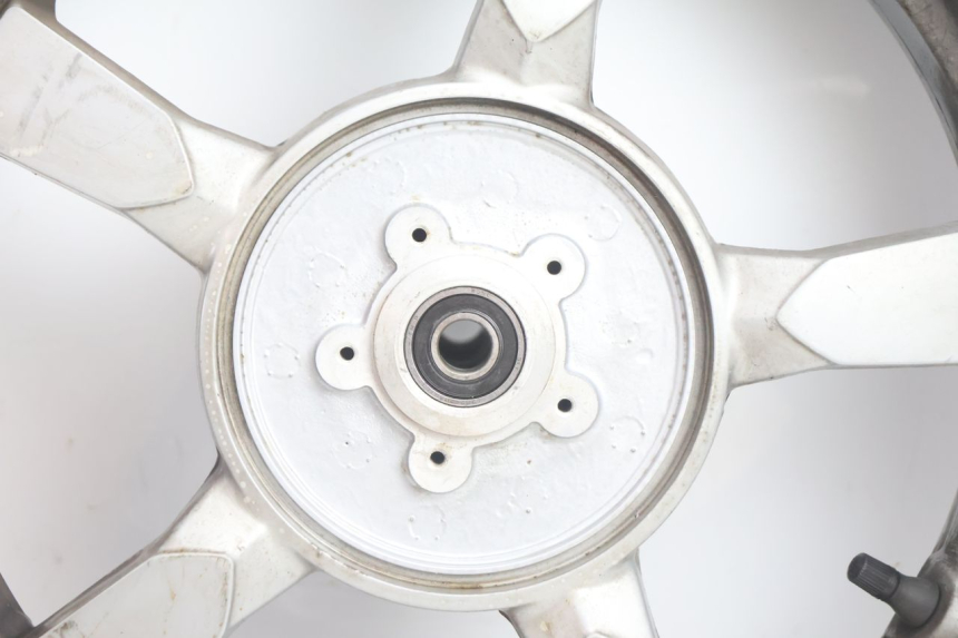 photo de FRONT RIM AND TIRE PEUGEOT SATELIS 125 (2006 - 2009) - Alternative perspective