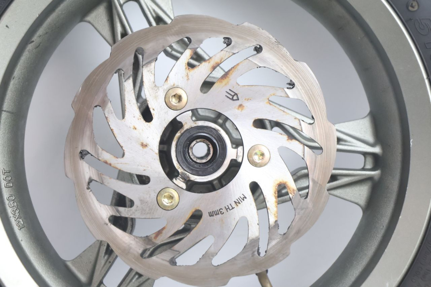 photo de FRONT RIM AND TIRE RIDE SLASH 2T 50 (2012 - 2014) - Alternative perspective