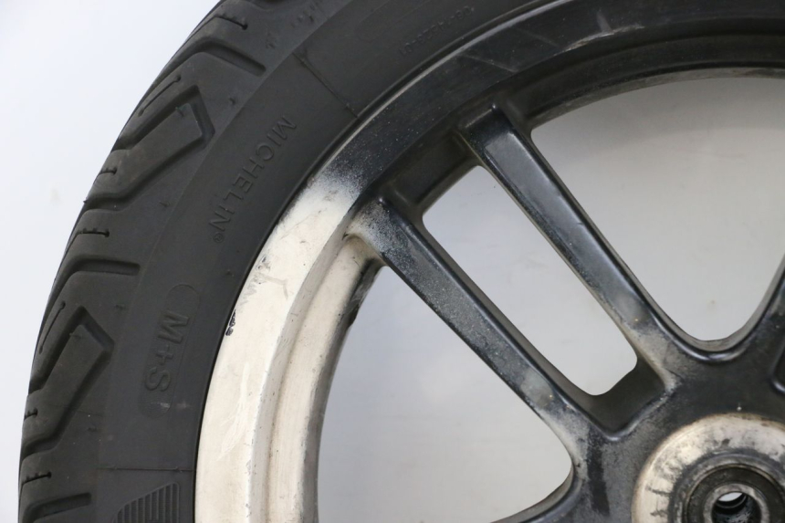 photo de FRONT RIM AND TIRE PEUGEOT SPEEDFIGHT 4 4T EFI 50 (2021 - 2025) - Additional view of the item