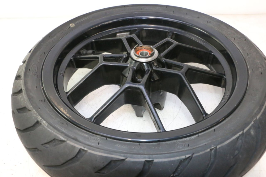 photo de FRONT RIM AND TIRE APRILIA SR 2T 50 (2012 - 2017) - Checked used part