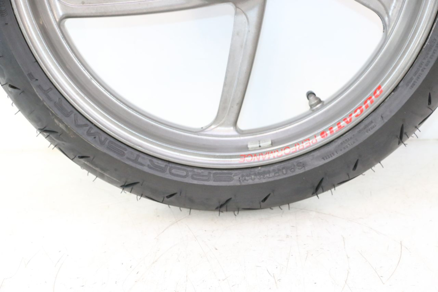 photo de FRONT RIM AND TIRE DUCATI SS IE DS CARENEE 1000 (2002 - 2006) - Technical close-up