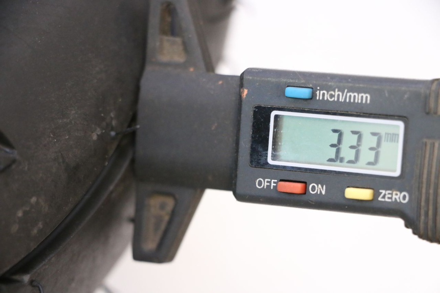 photo de FRONT RIM AND TIRE DUCATI SS IE DS CARENEE 1000 (2002 - 2006) - Fixing points details