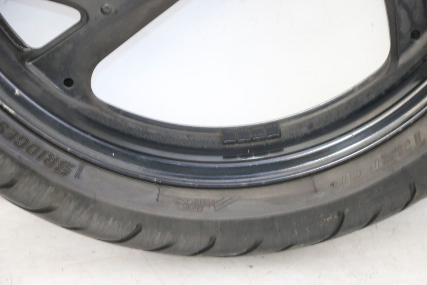 photo de FRONT RIM AND TIRE HONDA ST PAN EUROPEAN 1300 (2002 - 2013) - Component zoom