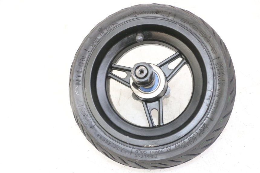 photo de FRONT RIM AND TIRE NAMI STELLAR 1 - Main view