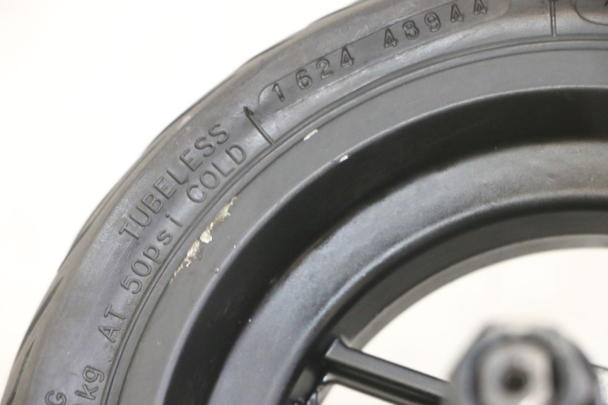 photo de FRONT RIM AND TIRE NAMI STELLAR 1 - Distinctive features