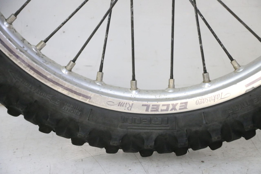 photo de FRONT RIM AND TIRE KTM SX 85 (2013 - 2017) - Component detail