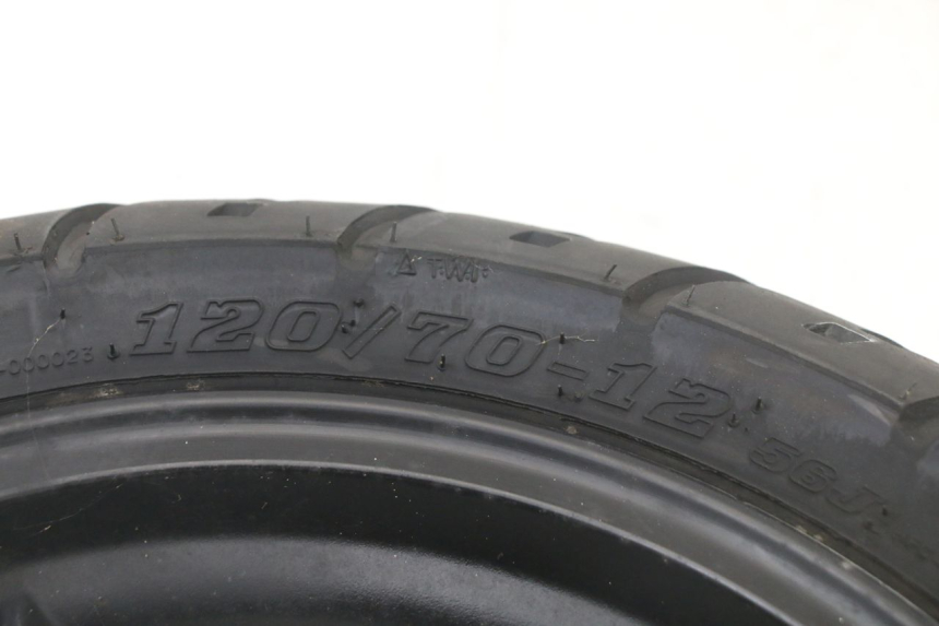 photo de FRONT RIM AND TIRE TNT MOTOR ROMA 10' 2T 50 (2011 - 2018) - Distinctive features