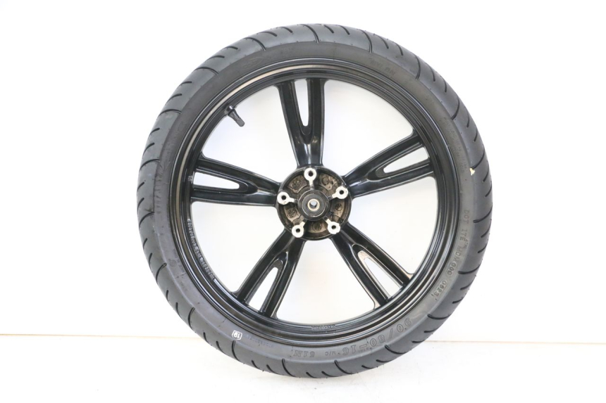 photo de FRONT RIM AND TIRE PEUGEOT TWEET 4T 50 (2023 - 2025) - Zoom on usage condition