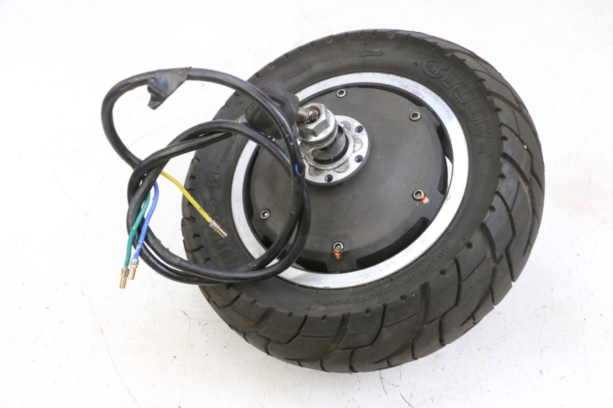 photo de FRONT RIM AND TIRE DUALTRON VICTOR LIMITED 1 - Main view