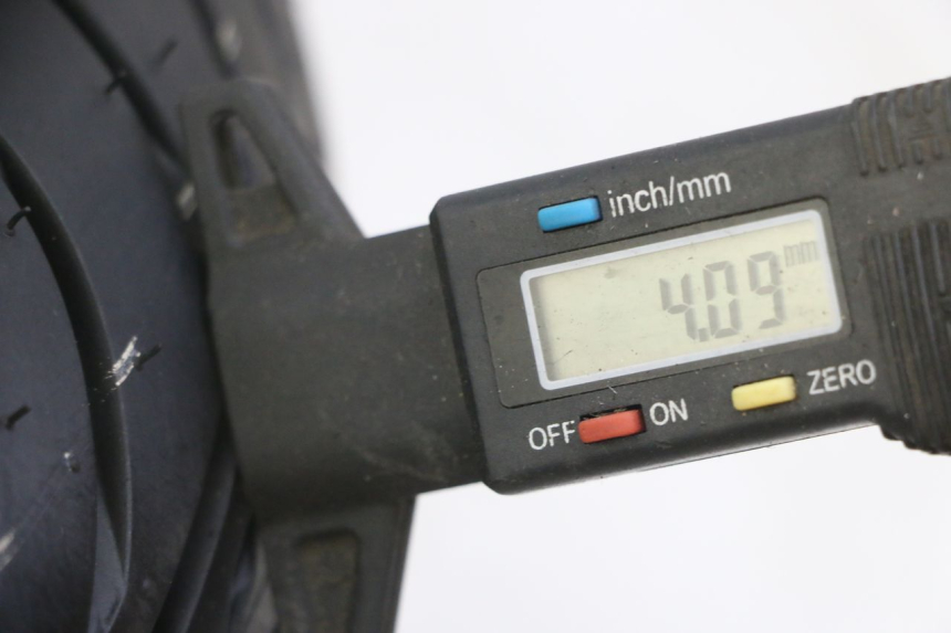 photo de FRONT RIM AND TIRE PEUGEOT VIVACITY NEW 2T 50 (2008 - 2017) - Alternative perspective