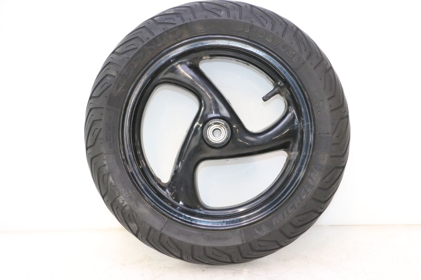 photo de FRONT RIM AND TIRE PEUGEOT VIVACITY 50 (1998 - 2003) - Detailed visual inspection