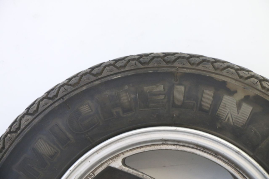 photo de FRONT RIM AND TIRE MBK WAAP 125 (2008 - 2013) - Additional view of the item