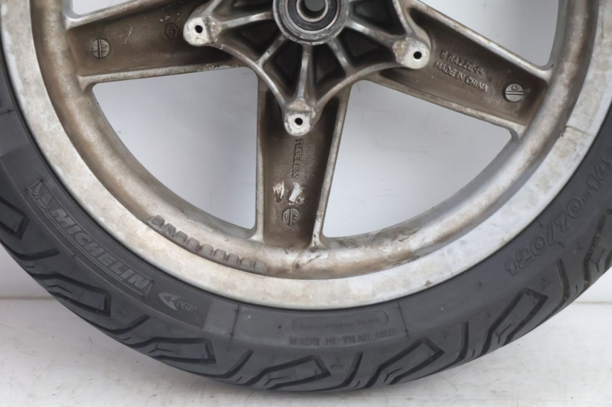photo de FRONT RIM AND TIRE PIAGGIO X8 STREET 125 (2006 - 2007) - Markings and original references