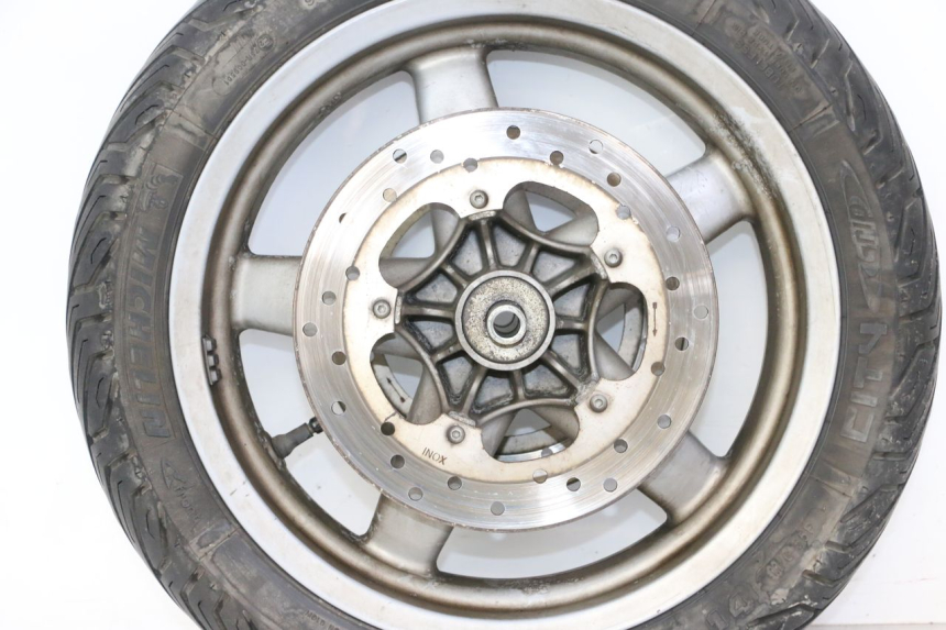 photo de FRONT RIM AND TIRE PIAGGIO X9 EVOLUTION 125 (2003 - 2007) - Focus on structure