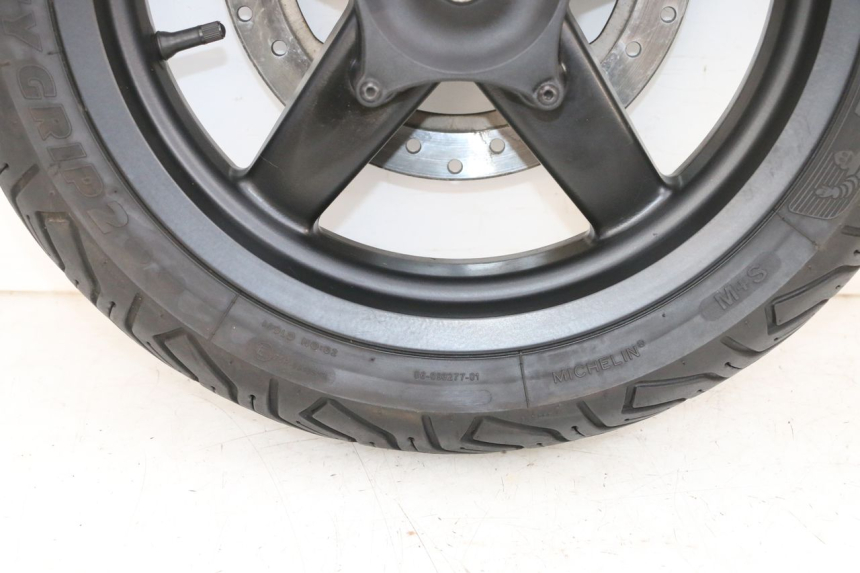photo de FRONT RIM AND TIRE PIAGGIO XEVO - X EVO 125 (2007 - 2017) - Additional view of the item