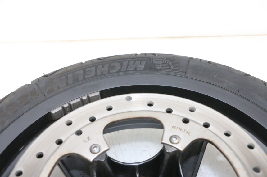 photo de FRONT RIM AND TIRE PIAGGIO XEVO - X EVO 125 (2007 - 2017) - Surface and material condition