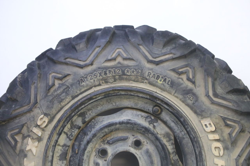 photo de FRONT RIM AND TIRE YAMAHA YFM GRIZZLY 550 (2008 - 2015) - Zoom on usage condition