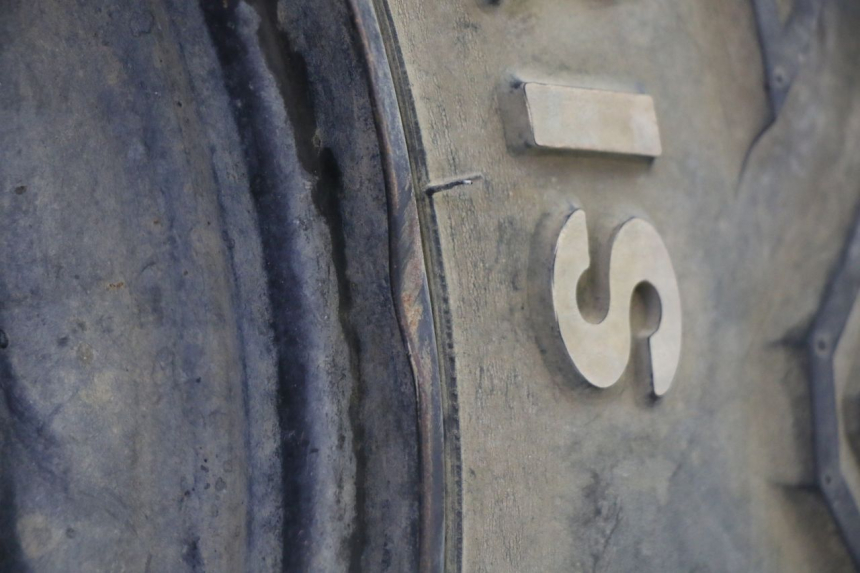 photo de FRONT RIM AND TIRE YAMAHA YFM GRIZZLY 550 (2008 - 2015) - Surface and material condition